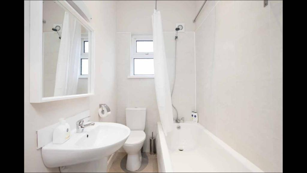 Ferienwohnung Deacon Street Town House Belfast Zimmer foto